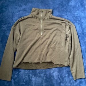 Aerie cropped zip up sweater. Size S